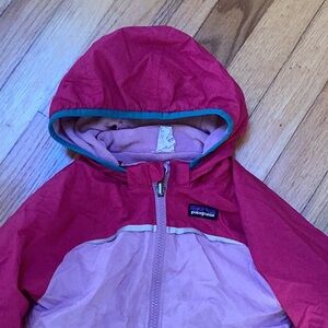 Patagonia Reversible hooded jacket size 4T
